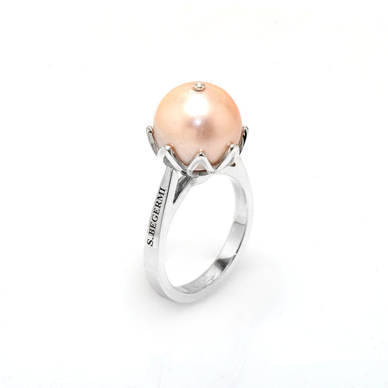 Silver and Majorica Pearl S.Begermi Ring.