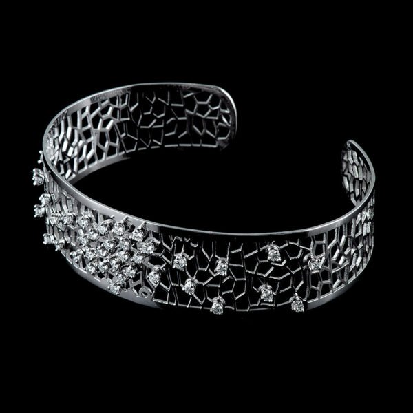 18K White Gold Diamond Accent Bracelet - Image 4