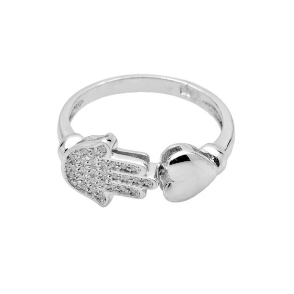 Timeless Elegance: 18K White Gold Diamond Ring - Image 2