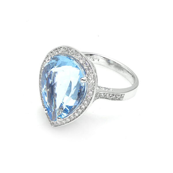 18K White Gold Diamond and Aquamarine Ring - Image 3