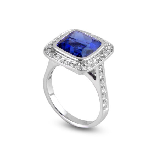 18K White Gold Tanzanite and Diamond Ring