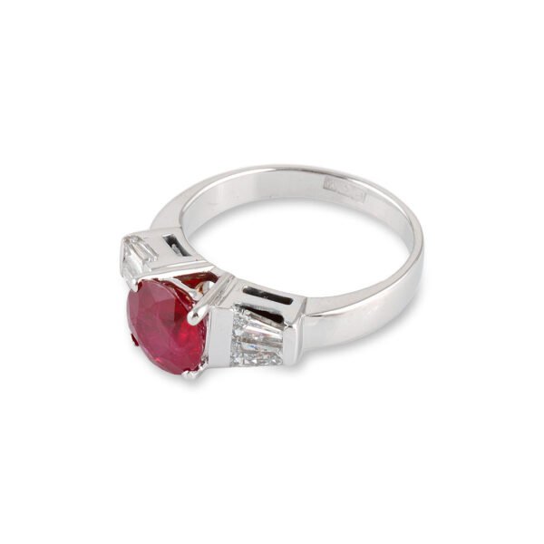 18K White Gold Diamond and Ruby Solitaire - Image 3