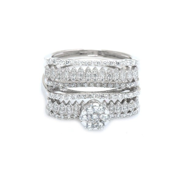 18K White Gold Diamond Solitaire with Matching Diamond Band - Image 3