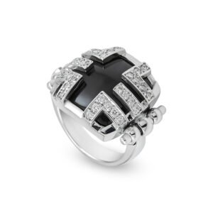 18K white gold ring with diamonds and onyx