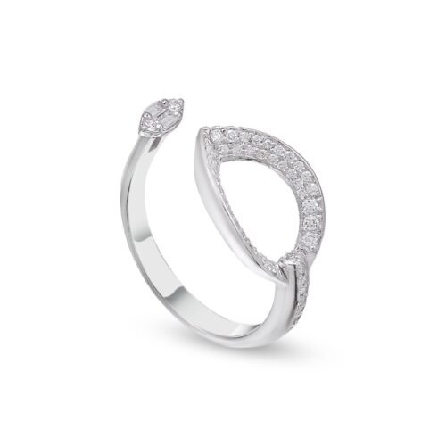 White Gold Diamond Ring with Baguette and Brilliant Cuts