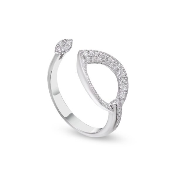 White Gold Diamond Ring with Baguette and Brilliant Cuts