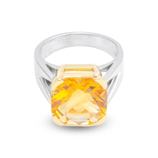 Elegant 18K Gold Ring with 5.93-Carat Natural Citrine - Image 3
