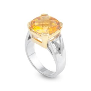 Elegant 18K Gold Ring with 5.93-Carat Natural Citrine