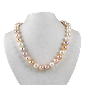Classic Yellow Gold Freshwater Pearl Necklace