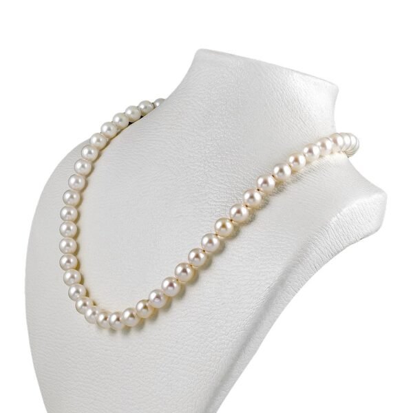 18k White Gold Mikimoto Pearl Necklace – Timeless Elegance - Image 2