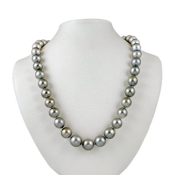 18K White Gold Tahitian Pearl Necklace