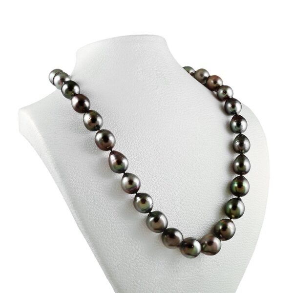 18K Yellow Gold and Tahitian Pearl Necklace - Image 2