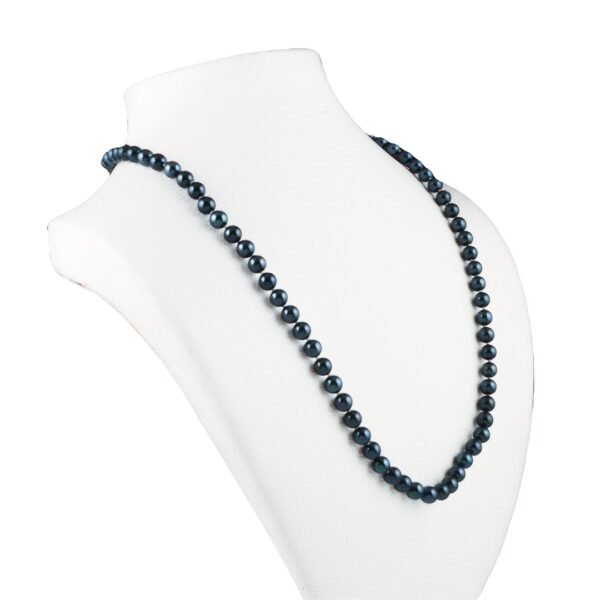 Elegant Essence: 925 Sterling Silver Freshwater Pearl Necklace - Image 3