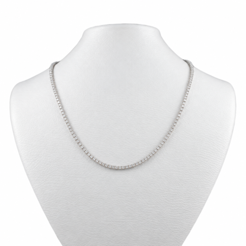 Exquisite 18K White Gold and Diamond Necklace