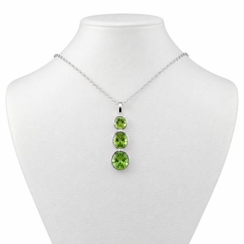 peridot pendant necklace