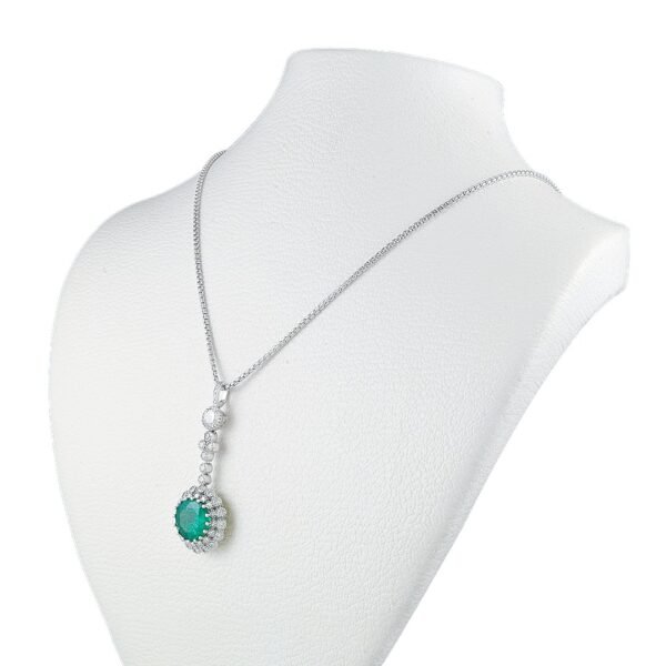 18K White Gold Pendant with Diamonds and Colombian Emerald - Image 3