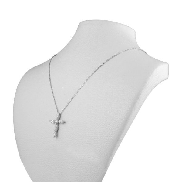 Elegant White Gold and Diamond Pendant - Image 3