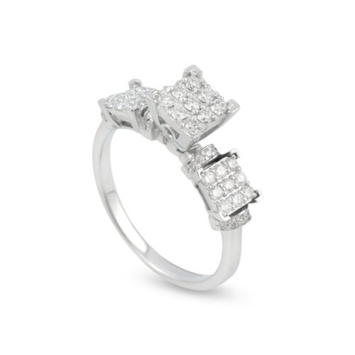18K White Gold Diamond Solitaire