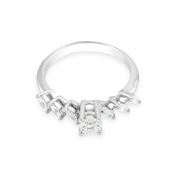 Elegant 18k White Gold Solitaire Diamond Ring - Image 2