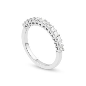 18k white gold diamond band