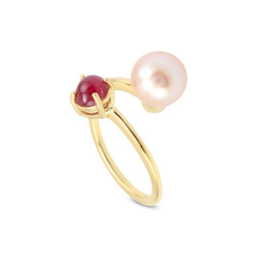 18k yellow gold ruby and freshwater pearl ring