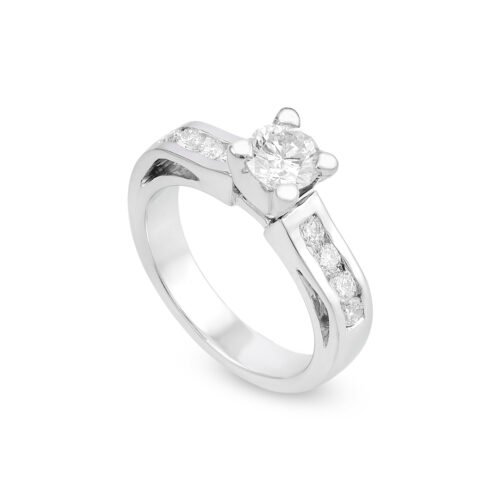 18k white gold emerald diamond ring